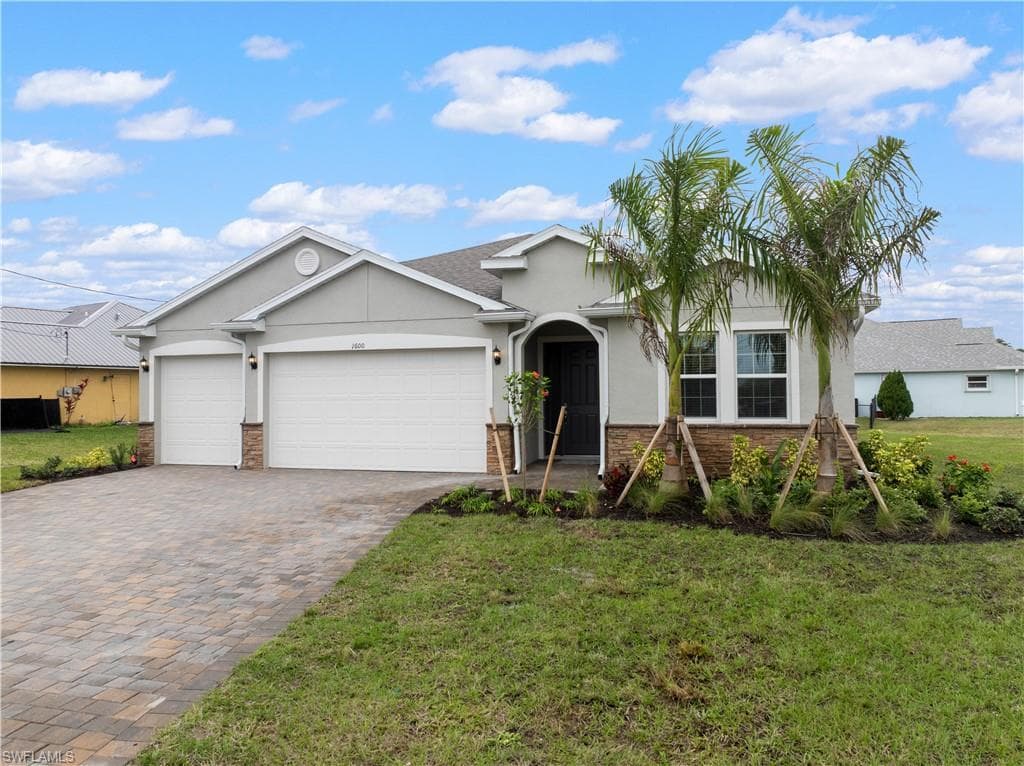 1600 SW 23rd CT CAPE CORAL, FL 33991