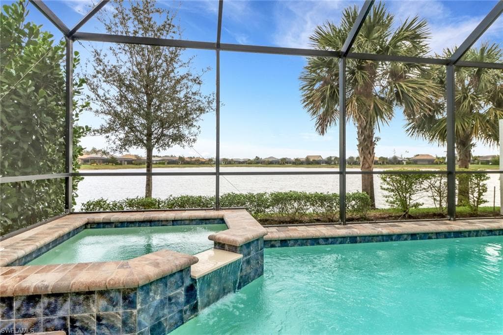 7807 Jacaranda LN NAPLES, FL 34114