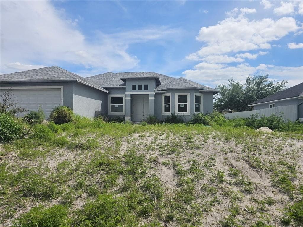 2811 6th ST SW LEHIGH ACRES, FL 33976