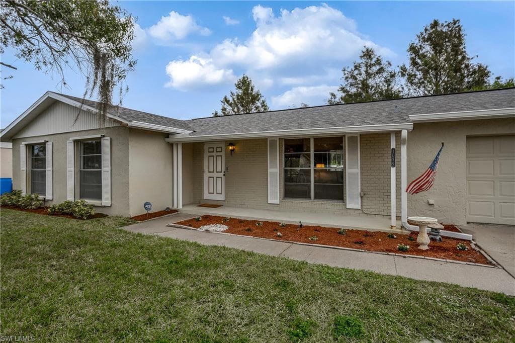 1079 Ridgeway DR NORTH FORT MYERS, FL 33903