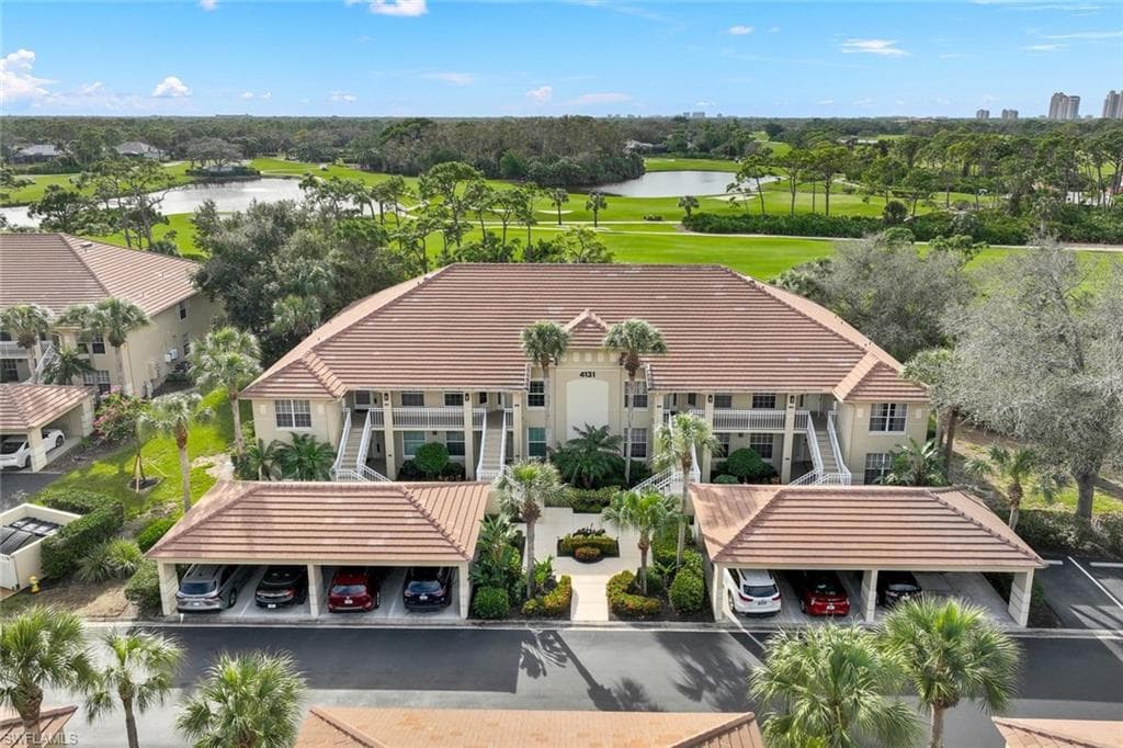 4131 Sawgrass Point DR 202 BONITA SPRINGS, FL 34134