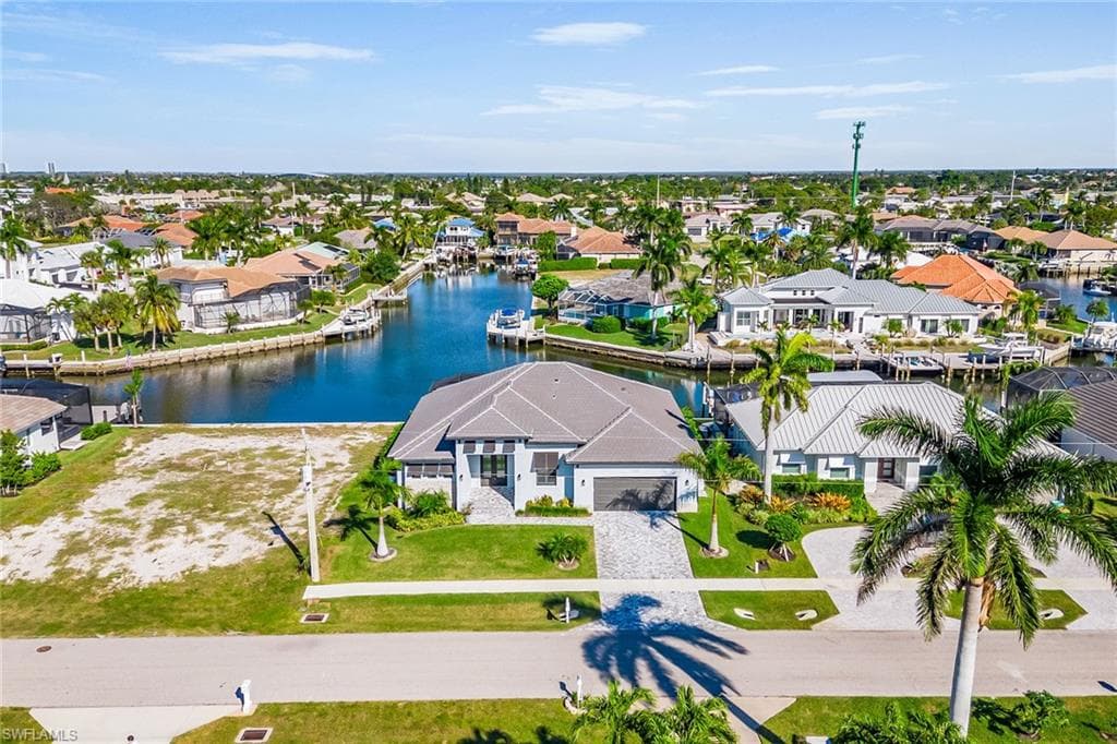 429 Waterleaf CT MARCO ISLAND, FL 34145