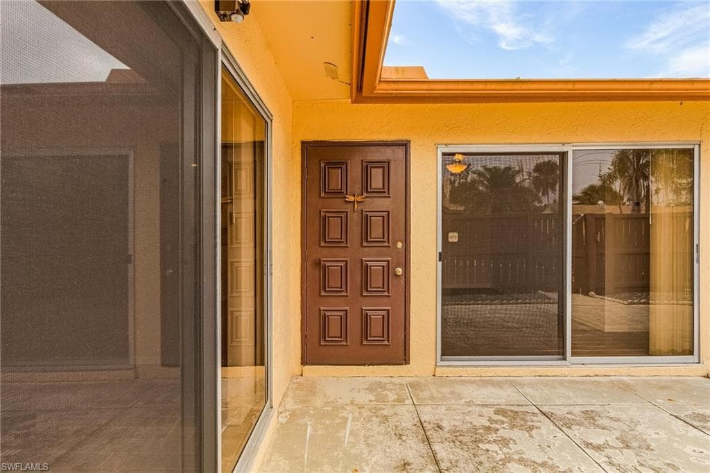 6372 Royal Woods DR FORT MYERS, FL 33908