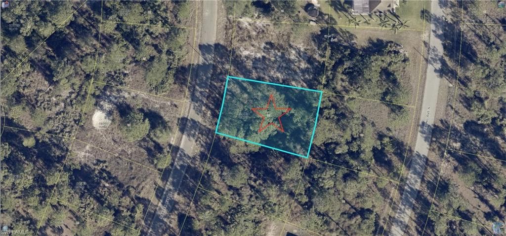 711 Baxter AVE S LEHIGH ACRES, FL 33974