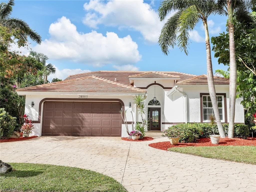 25885 Pebblecreek DR BONITA SPRINGS, FL 34135