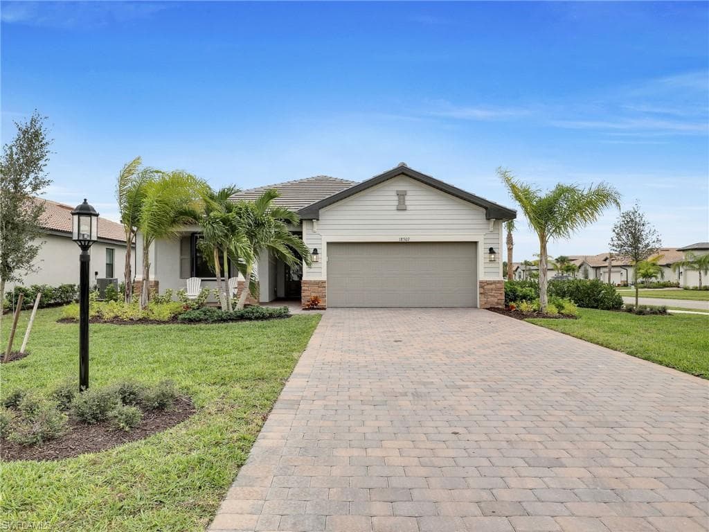 18307 Ridgeline DR ESTERO, FL 33928