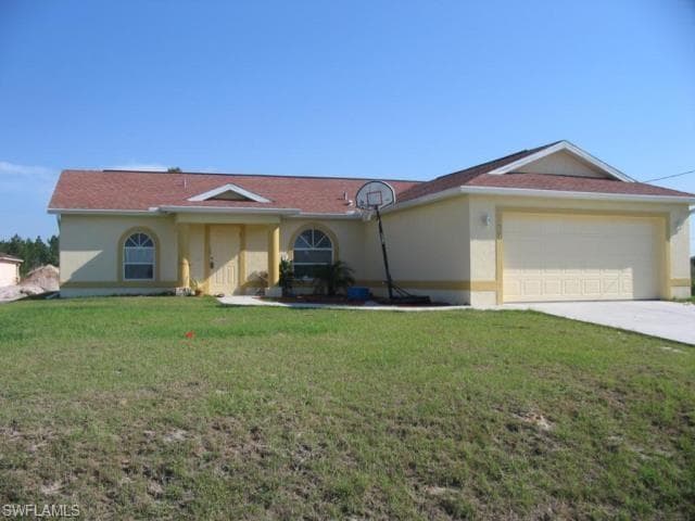 2504 42nd ST W LEHIGH ACRES, FL 33971