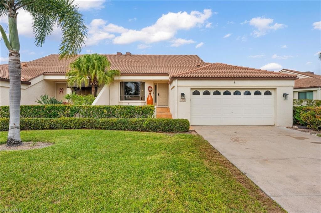 6073 Forest Villas CIR FORT MYERS, FL 33908