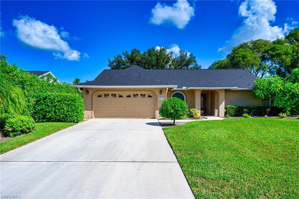 10058 Boca CIR NAPLES, FL 34109
