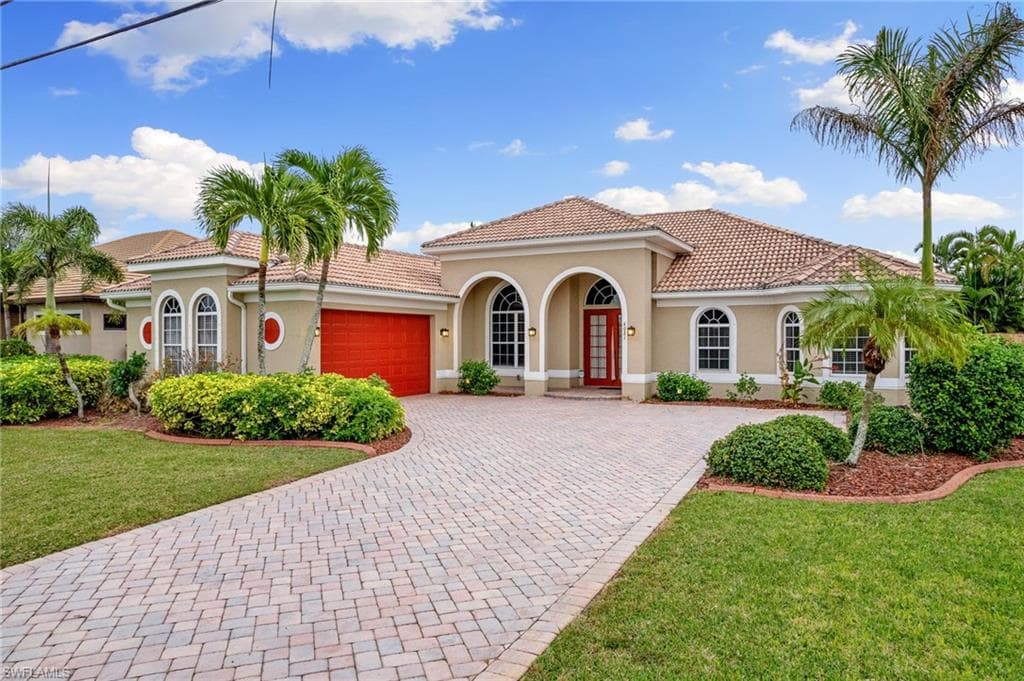 4021 SW 11th AVE CAPE CORAL, FL 33914
