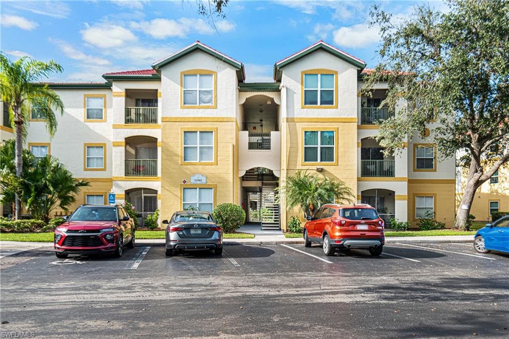 11561 Villa Grand 713 FORT MYERS, FL 33913
