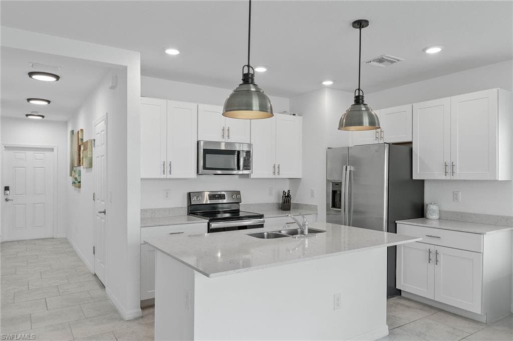 14058 Oviedo PL FORT MYERS, FL 33905