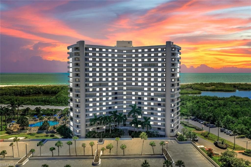 440 Seaview CT 409 MARCO ISLAND, FL 34145