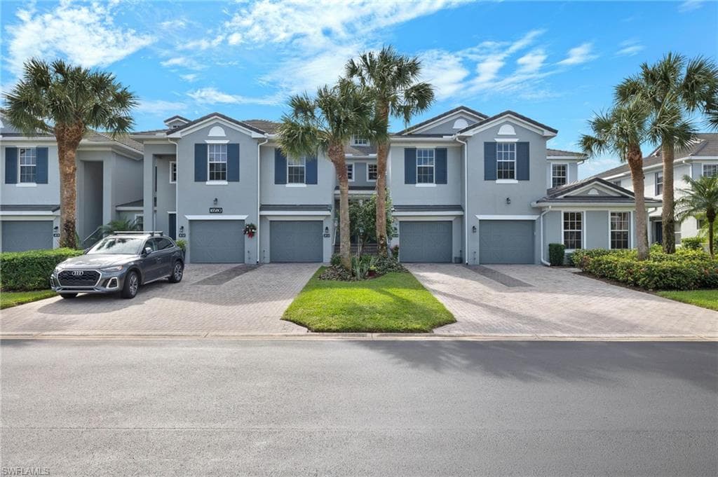 16580 Goldenrod LN 203 ALVA, FL 33920
