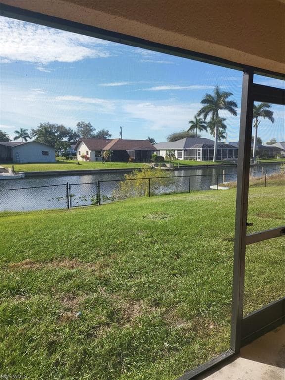 2302 SE 8th ST CAPE CORAL, FL 33909