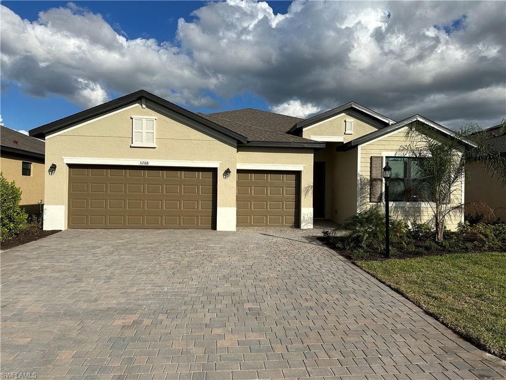 3268 Altimira DR FORT MYERS, FL 33905