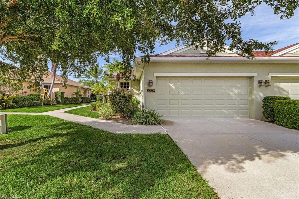 20509 Chestnut Ridge DR NORTH FORT MYERS, FL 33917