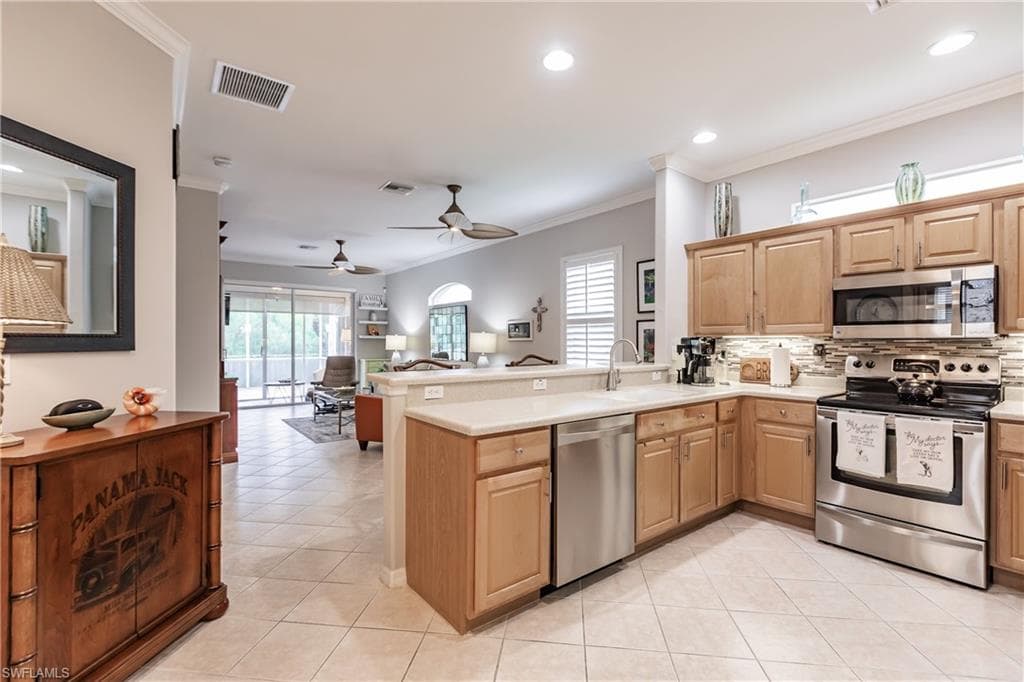8338 Langshire WAY FORT MYERS, FL 33912