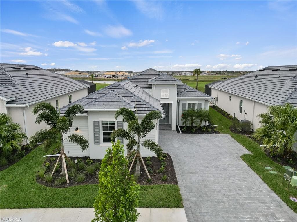 5569 Hampton Links CT AVE MARIA, FL 34142