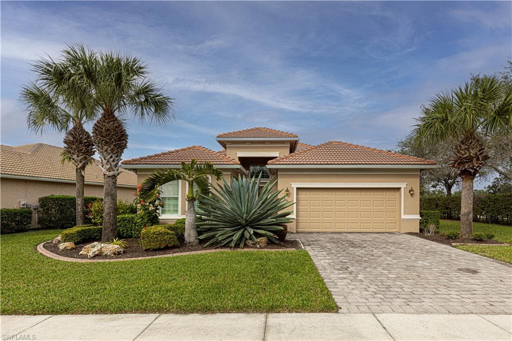 7803 Founders CIR NAPLES, FL 34104