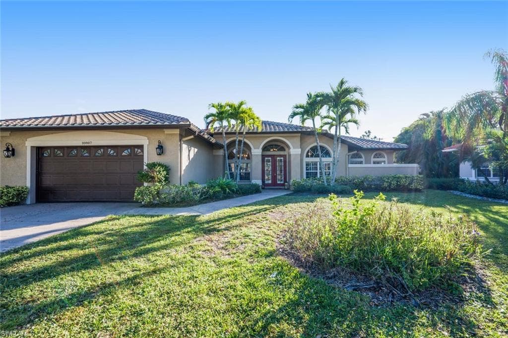 10807 Fieldfair DR NAPLES, FL 34119