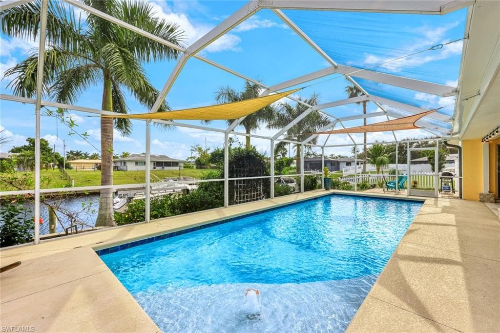 2835 SE 16th PL CAPE CORAL, FL 33904