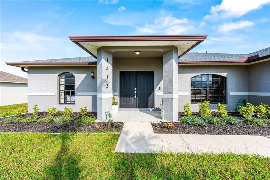 1313 SW 25th TER CAPE CORAL, FL 33914