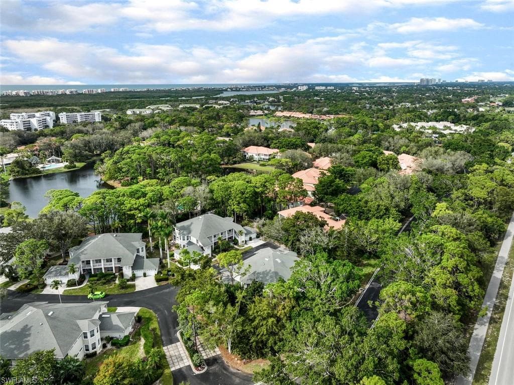 15116 Royal Fern CT B-200 NAPLES, FL 34110