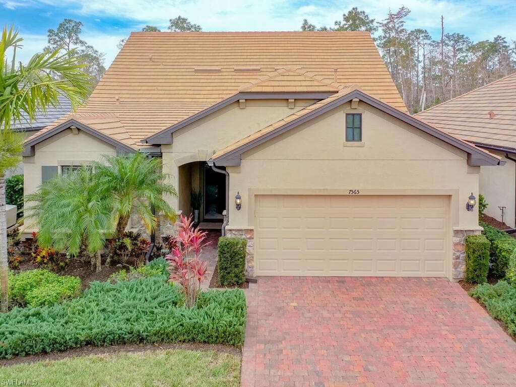 7565 Blackberry DR NAPLES, FL 34114