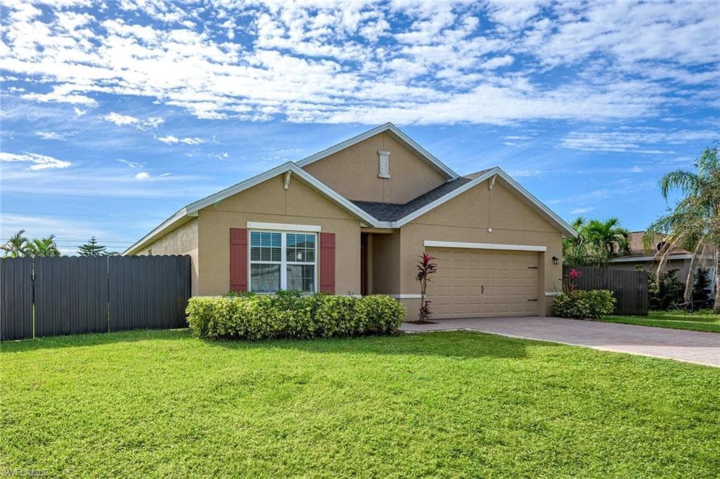 138 SE 28th TER CAPE CORAL, FL 33904