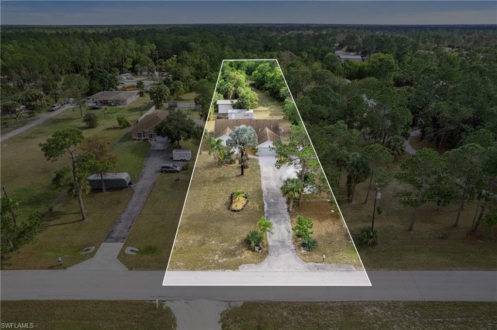 690 14th ST SE NAPLES, FL 34117