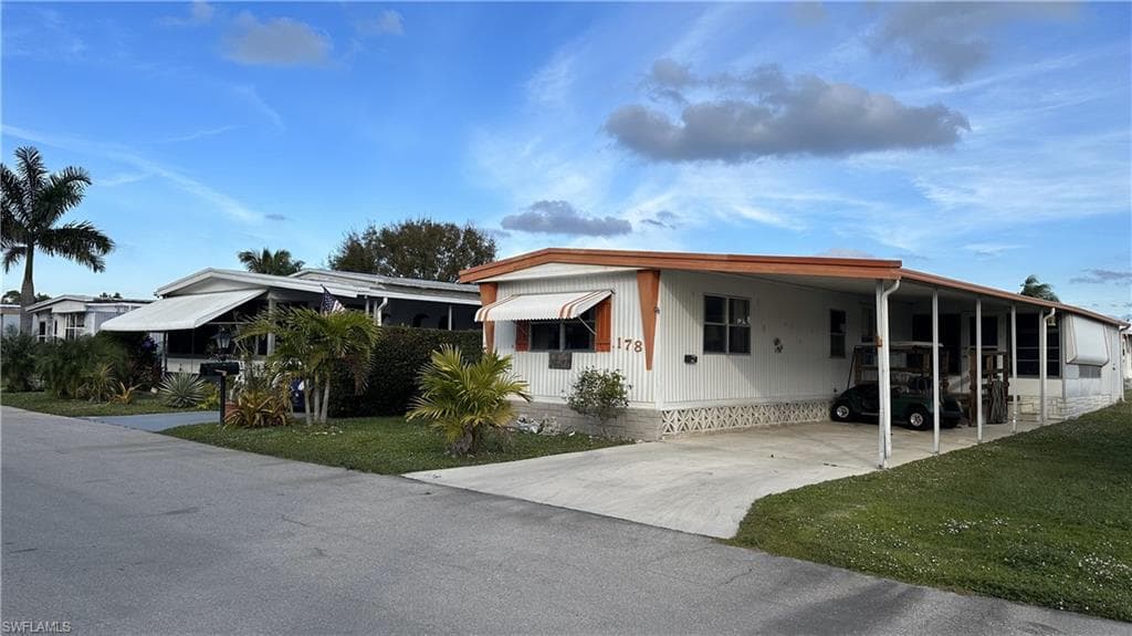 178 La Plaza DR FORT MYERS, FL 33905