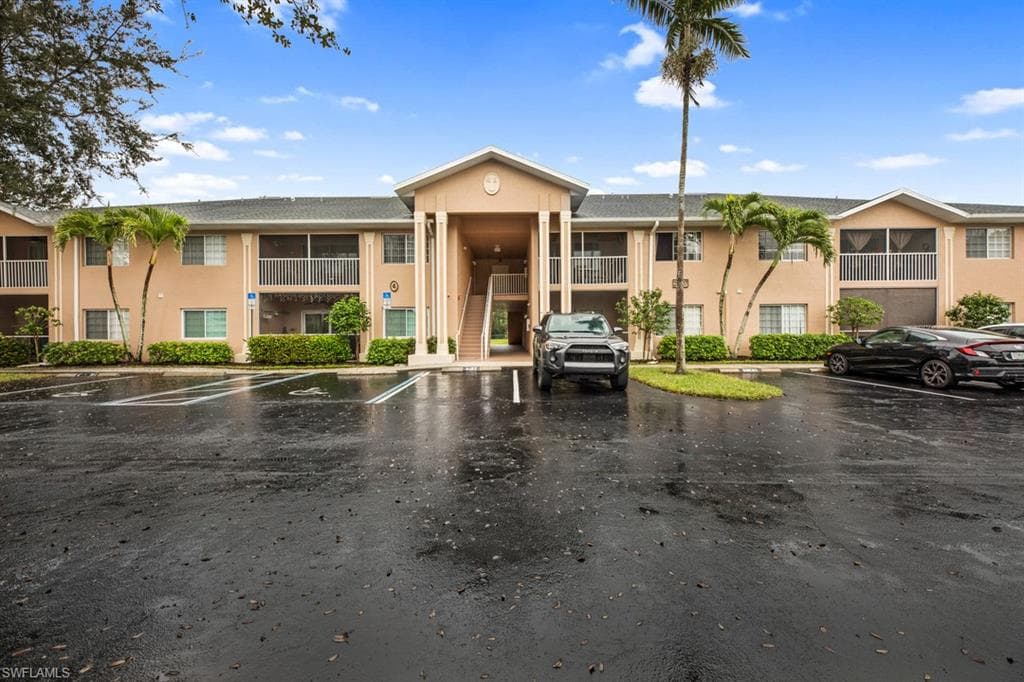 27107 MATHESON AVE 102 BONITA SPRINGS, FL 34135