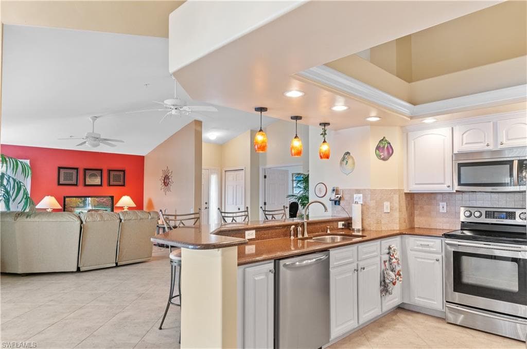 13932 Southampton DR 3804 BONITA SPRINGS, FL 34135