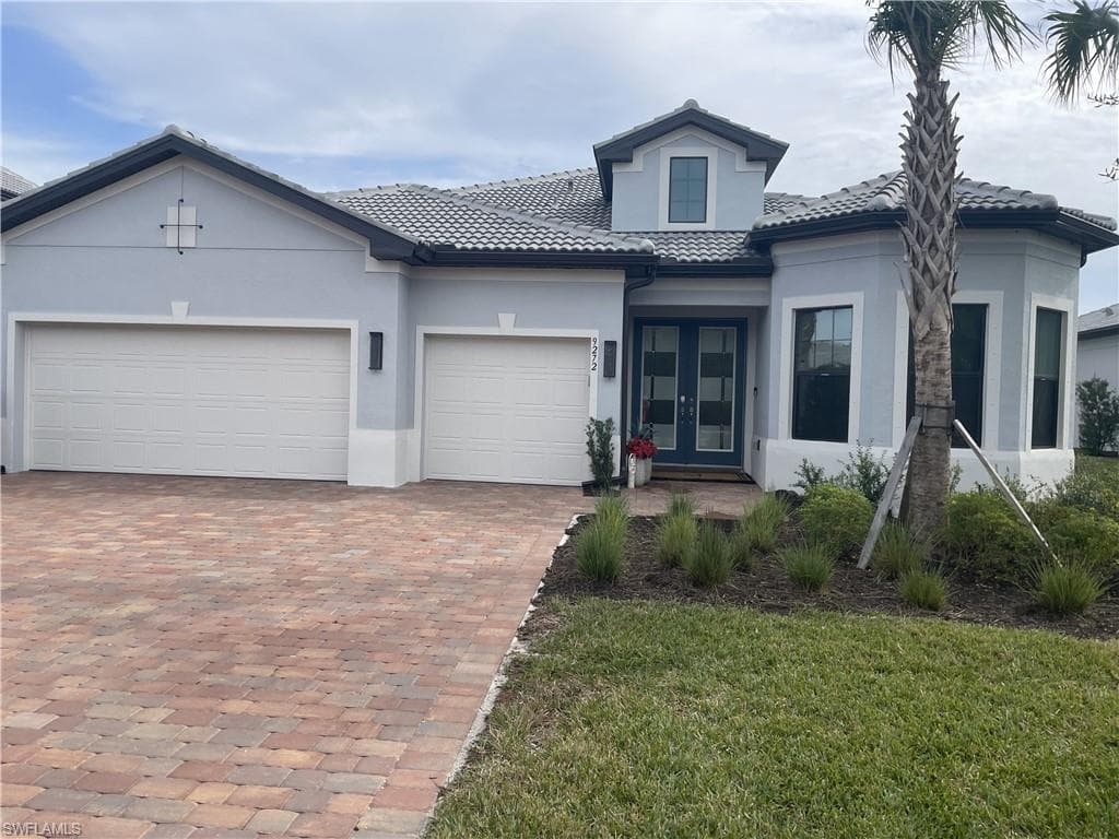 9272 Cormorant DR NAPLES, FL 34120