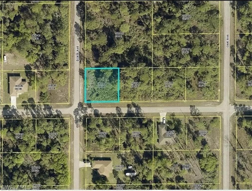1806 15th ST LEHIGH ACRES, FL 33972