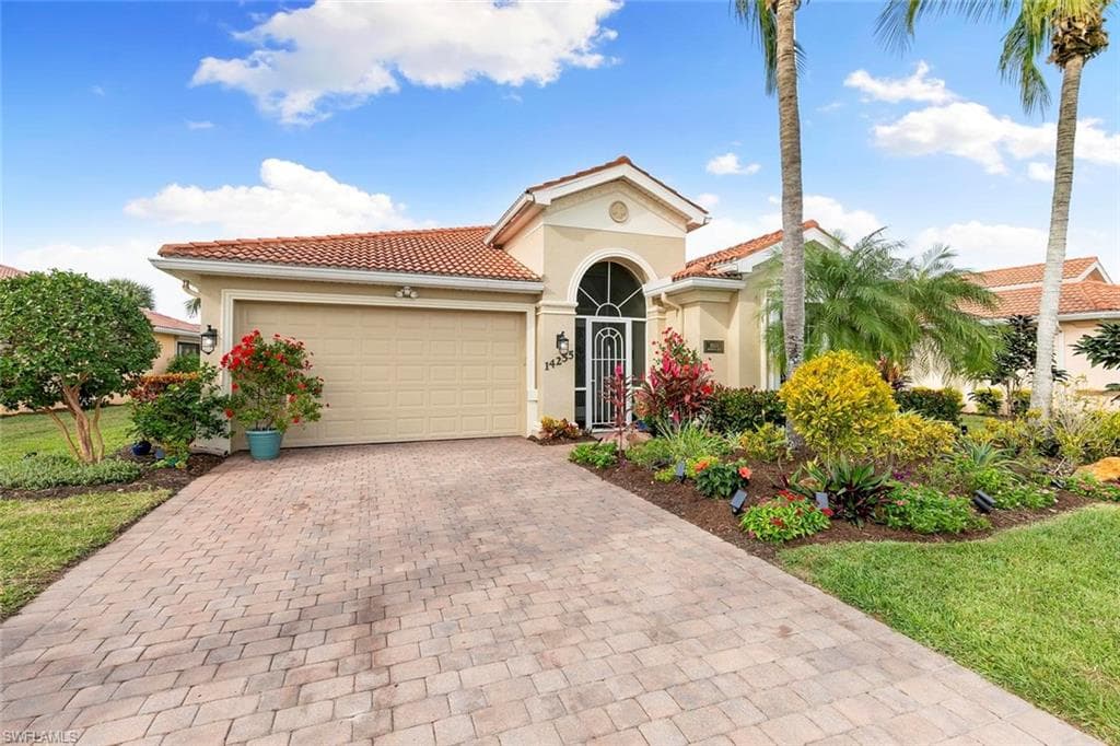 14255 Manchester DR NAPLES, FL 34114