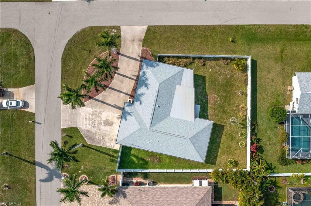 601 SE 20th ST CAPE CORAL, FL 33990
