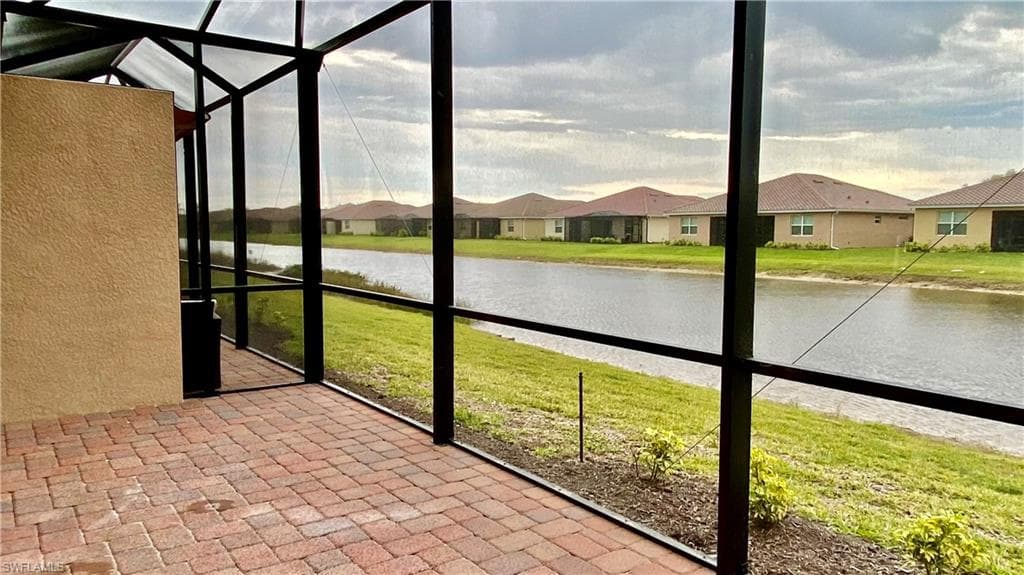 2066 Tamarron LN NAPLES, FL 34120