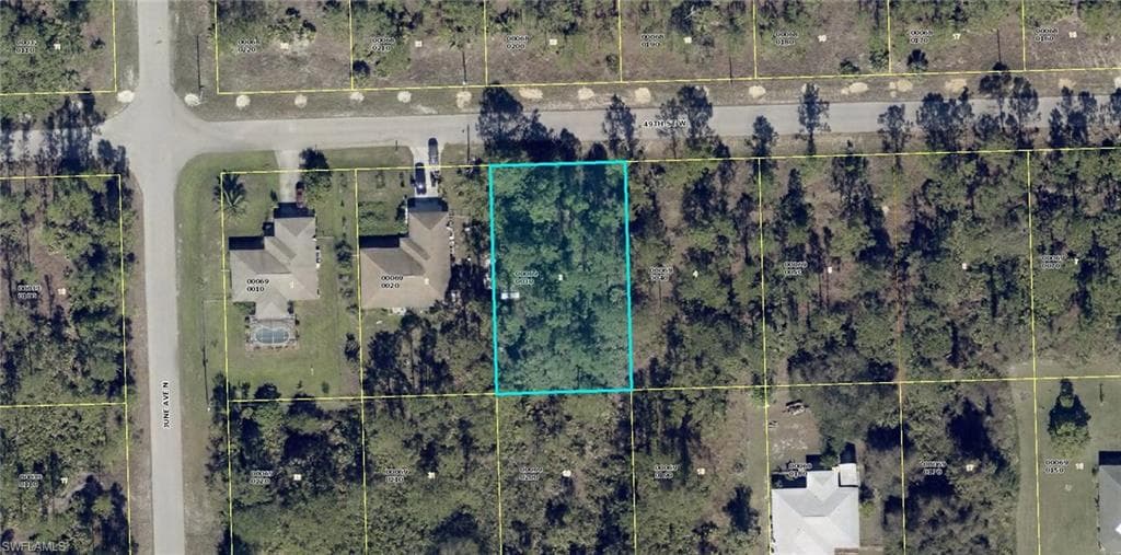 2817 49th ST W LEHIGH ACRES, FL 33971