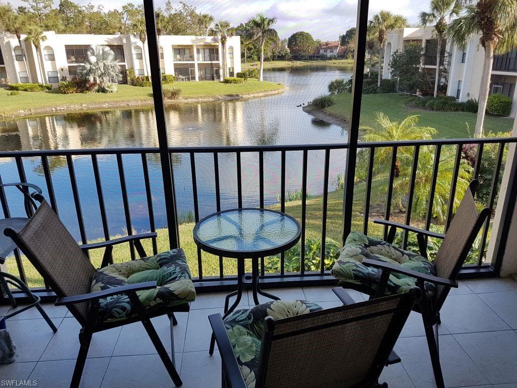3324 Olympic DR 324 NAPLES, FL 34105