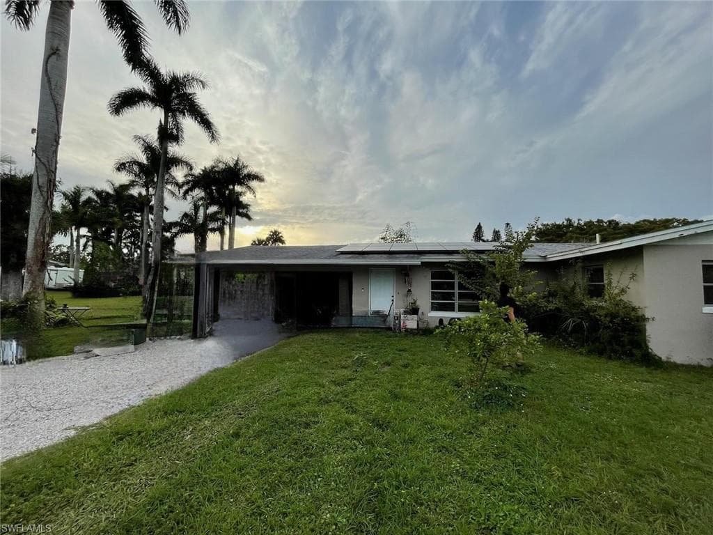 64 Allan AVE FORT MYERS, FL 33905