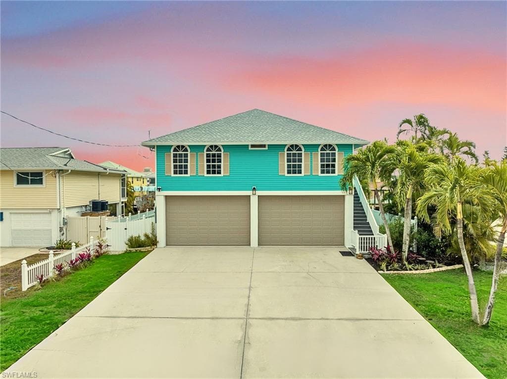 210 Curlew ST FORT MYERS BEACH, FL 33931