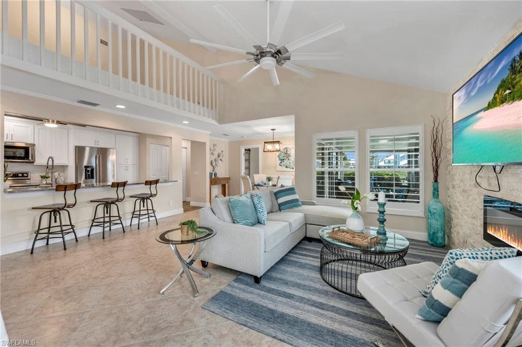 3401 Timberwood CIR 123-0 NAPLES, FL 34105