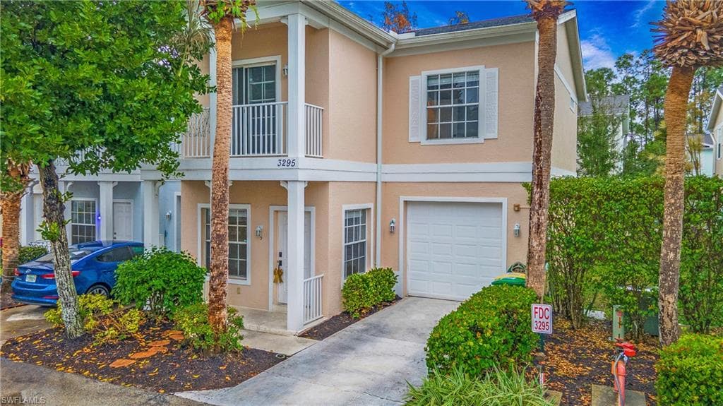 3295 Megan LN 5 NAPLES, FL 34109