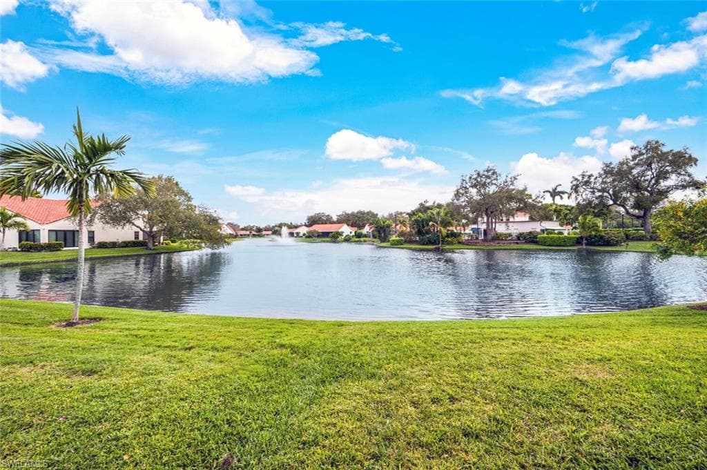 662 Windsurf LN 19-0 NAPLES, FL 34108