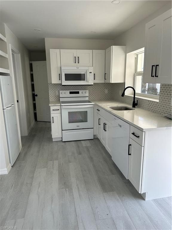 5324 Floridan AVE #3 NAPLES, FL 34113