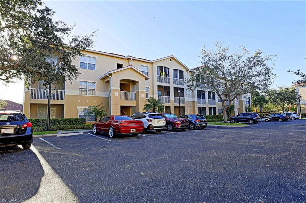 9045 Colby DR 2411 FORT MYERS, FL 33919