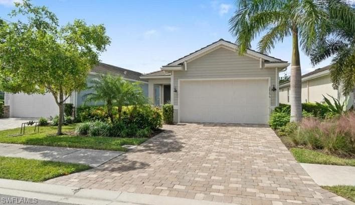 28296 Seasons Tide AVE BONITA SPRINGS, FL 34135