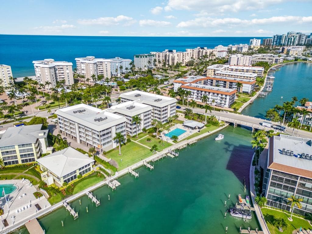 2880 Gulf Shore BLVD N 410 NAPLES, FL 34103